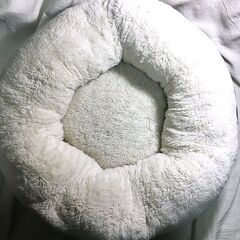 <<売却済>>【犬用】Kirkland製ペットラウンドベッドクッション【自家クリーニング済み】の画像