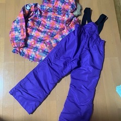 子供スキーウェア(サイズ130)の画像
