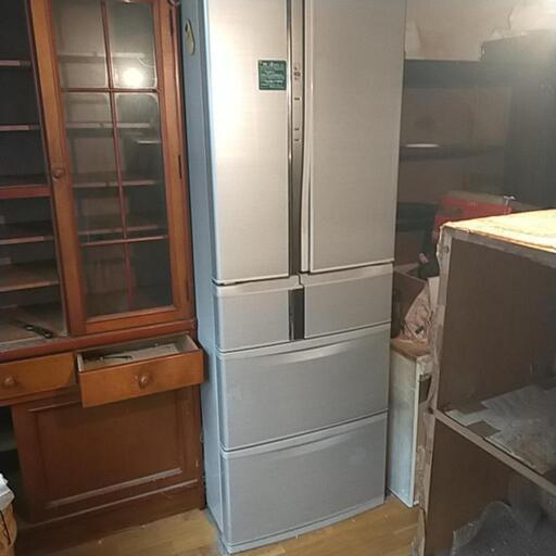 冷蔵庫、他