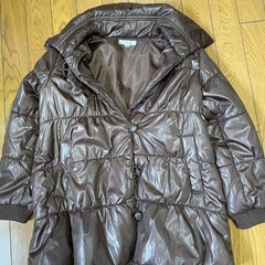 子供服　
a.v.v コート　140サイズ