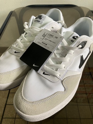 NIKE SB 27cm 新品