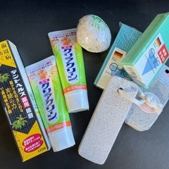【決まりました】変なセット　軽石　歯磨き粉