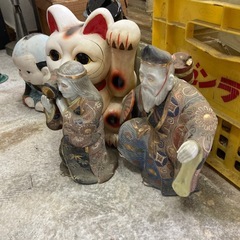 招き猫や置物