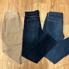 【決まりました】UNIQLO メンズＭサイズ相当　パンツ３本セット