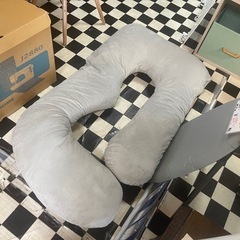 【リサイクルサービス八光】幅73㎝　グレー　U字型抱き枕の画像