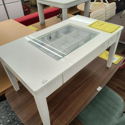 収納付テーブル　白