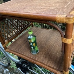 家具 ラタン回転棚の画像
