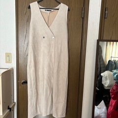 未使用　ZARA ザラ M ベロア生地 ロングワンピース 秋冬