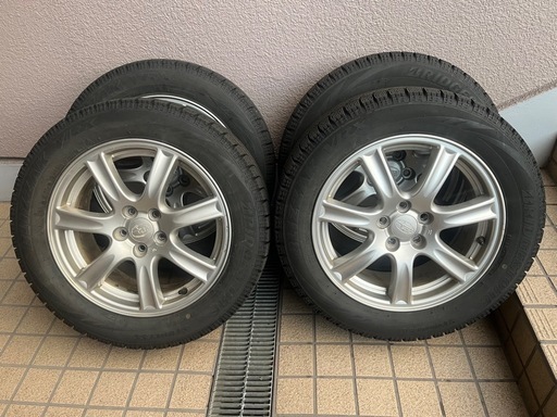 商談中！ホイール付きスタッドレスタイヤ、ブリジストンVRX2020年製