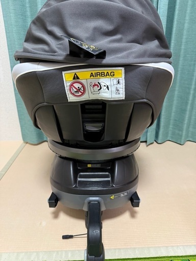 新生児からのコンビ ISOFIX チャイルドシート
