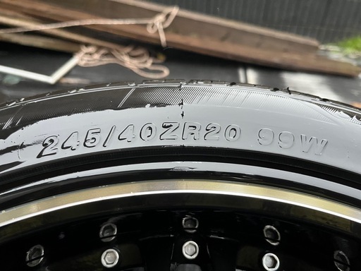 値下げ深リムホイール付きタイヤ 245/40r20