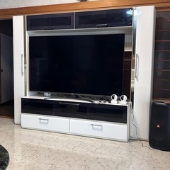 引き取り価格 大型テレビ 収納沢山　ホワイト テレビ台 テレビボード の画像
