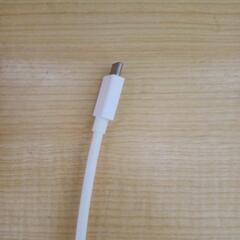  USB-C to HDMI アダプター の画像