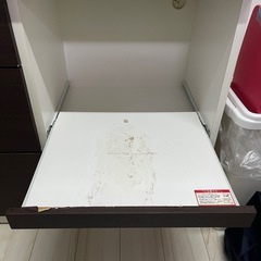 ニトリ　キッチンボード　高さ180㌢×横104㌢×幅42㌢
の画像