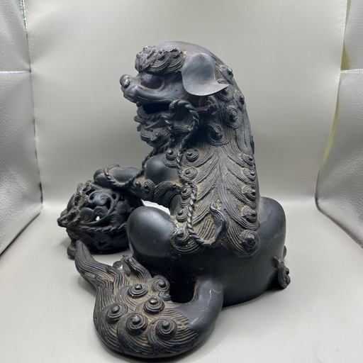 k1102613 時代 古銅玉獅子 中国美術 朝鮮 銅製 銅器 唐銅 置物 骨董品 美術品 古美術 時代品 古玩 明治時代 銅製 ブロ