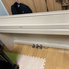 電子ピアノ