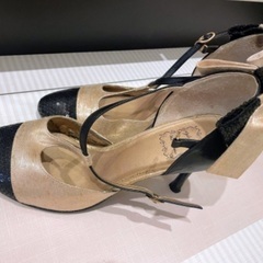 【数回使用】24.5センチ　9センチヒール　パンプス