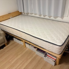 シングルベッド＋コイルスプリングマットレス