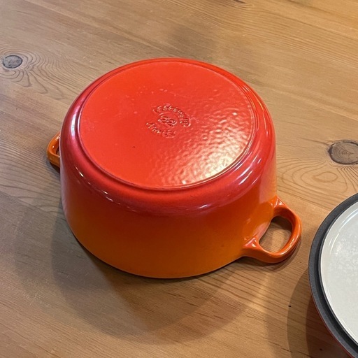 【美品】 ル・クルーゼ 両手鍋 オレンジ 22cm 調理器具 