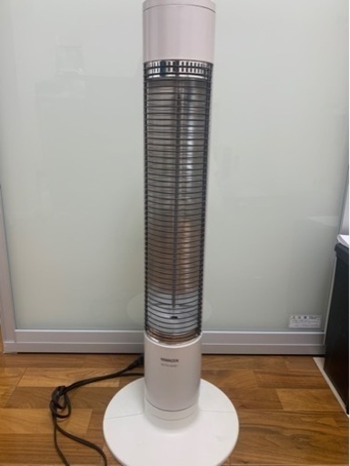 美品　遠赤外線ヒーター　YAMAZEN ホワイト　