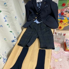 子どもスーツセット　サイズ120の画像