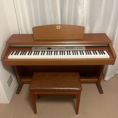 電子ピアノ　ヤマハ　クラビノーバ　CLP-120　椅子付きの画像
