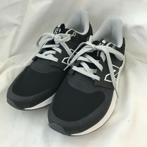 ニューバランス　スニーカー　UA900EB1　26.0cm