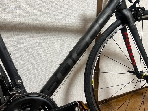 激安！Focus izalco max フルカーボンロードバイク SHIMANO105 mavic 完成車　フラッグシップ　7.9キロ