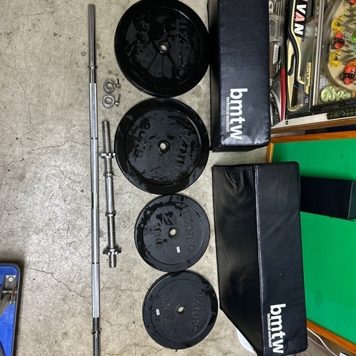 06IVANKOイヴァンコダンベル　バーベル4個セット　10kg２つ20kg２つ　ダンベルマット付き