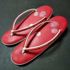 和装　草履　華やか　真紅