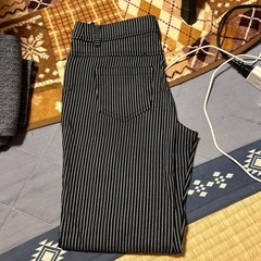 パンツ　Mサイズ