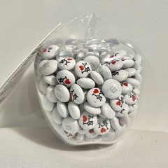 エムアンドエムズ　ニューヨーク　インテリアに🍎の画像