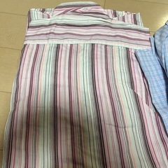 メンズのシャツの画像