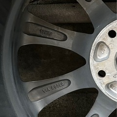 交渉可　
215/45 R17 TRDホイール付きスタッドレスタイヤの画像