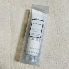 ジルスチュアート　ハンドクリーム