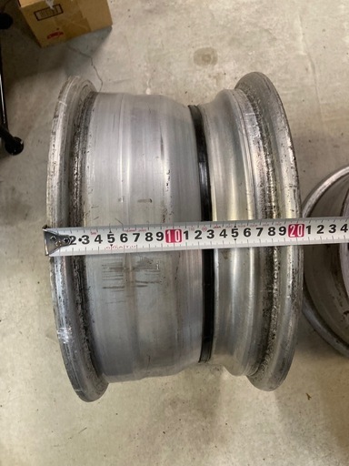 レイズ　ボルクメッシュ　14インチ2本オフセット不明