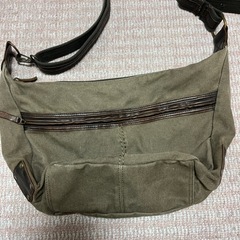 メンズニット&ショルダーバッグセット売りの画像