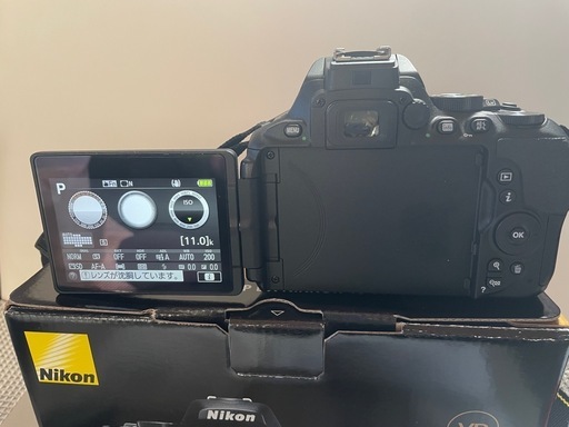 シャッター総数950回 Nikon 一眼 D5600 18-55 レンズキット シャッター総数950回 Nikon 一眼 D5600 18-55 レンズキット