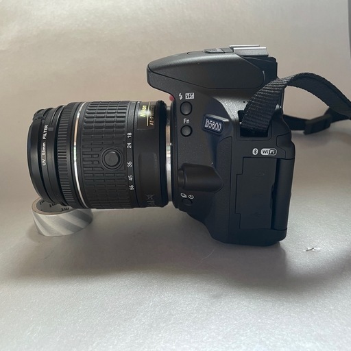 シャッター総数950回 Nikon 一眼 D5600 18-55 レンズキット Amazon | Nikon デジタル一眼レフカメラ D5600 AF-P 18-55 VR