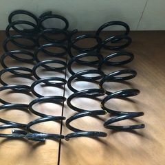サスペンションスプリング