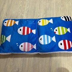 ★新品★　しましまぐるぐる　クッションの画像