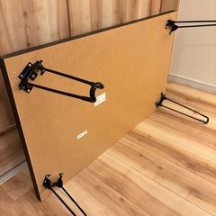 IKEAの天板を使った折りたたみローテーブルの画像