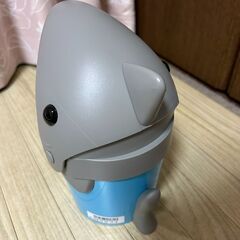 USJで買ってきたJAWSパスタスナックの空缶の画像