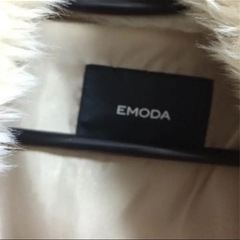 エモダ　アウターの画像