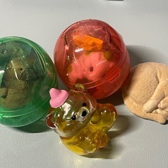 ガチャガチャフィギュア4個