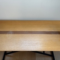 折りたたみテーブルの画像