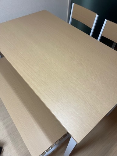 ダイニングテーブル