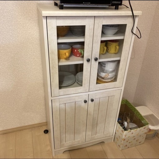【引き取り予定者決定】【１１月１０日引き取り限定】食器棚　オシャレ