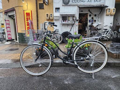 ママチャリ　２６インチ　美品　ライト　カゴ　付き　黒　配達可能