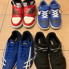 ジュニアスニーカーです
